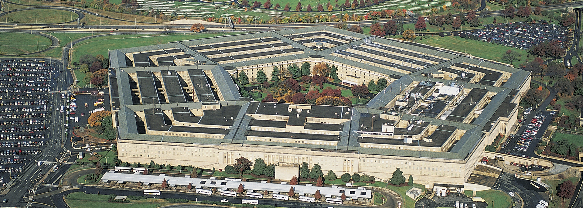Bracewell Government Contracts practice banner image.