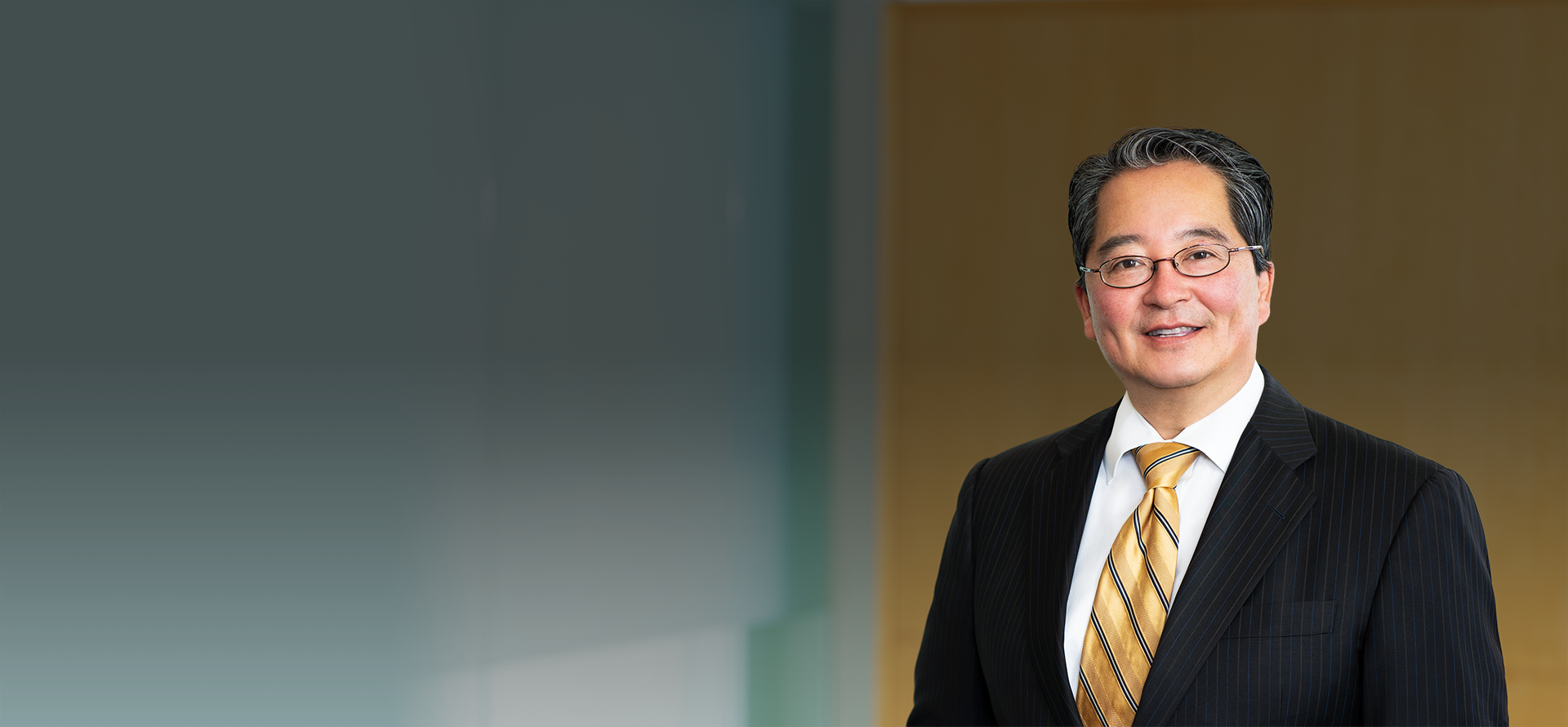 Bio image of Frank Lee